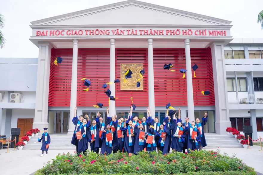 Điểm chuẩn ĐH Giao Thông Vận Tải TP. Hồ Chí Minh (UTH) 2025