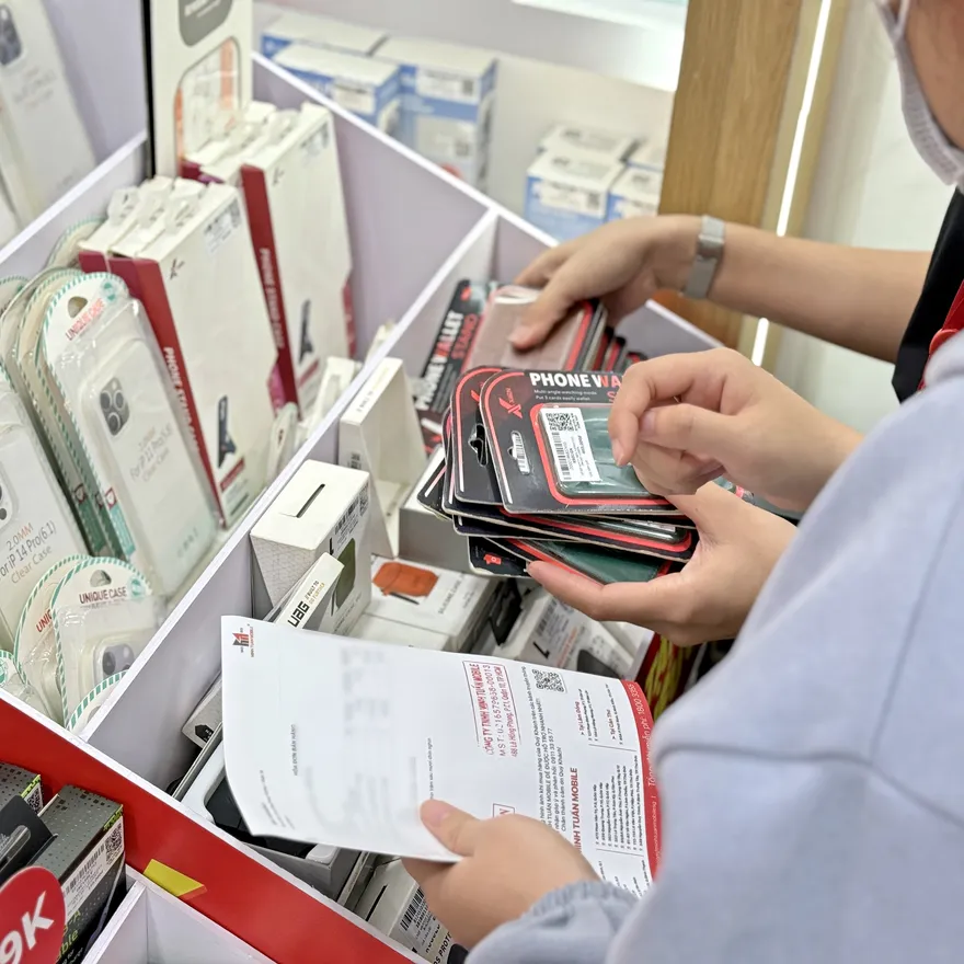 Khai trương chi nhánh Đạ Tẻh - Minh Tuấn Mobile sale sập sàn