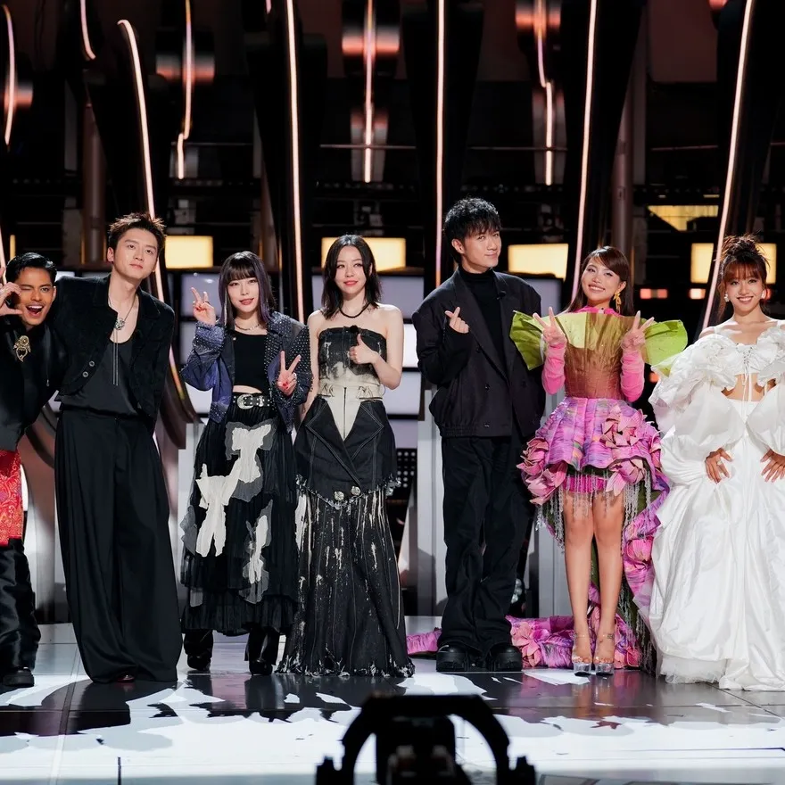 Lời bài hát Bóng Phù Hoa - Phương Mỹ Chi bản mới Sing!Asia