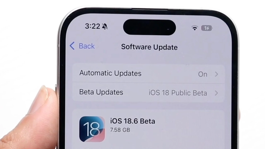Nên chờ iOS 18.6 hay lên thẳng iOS 26?