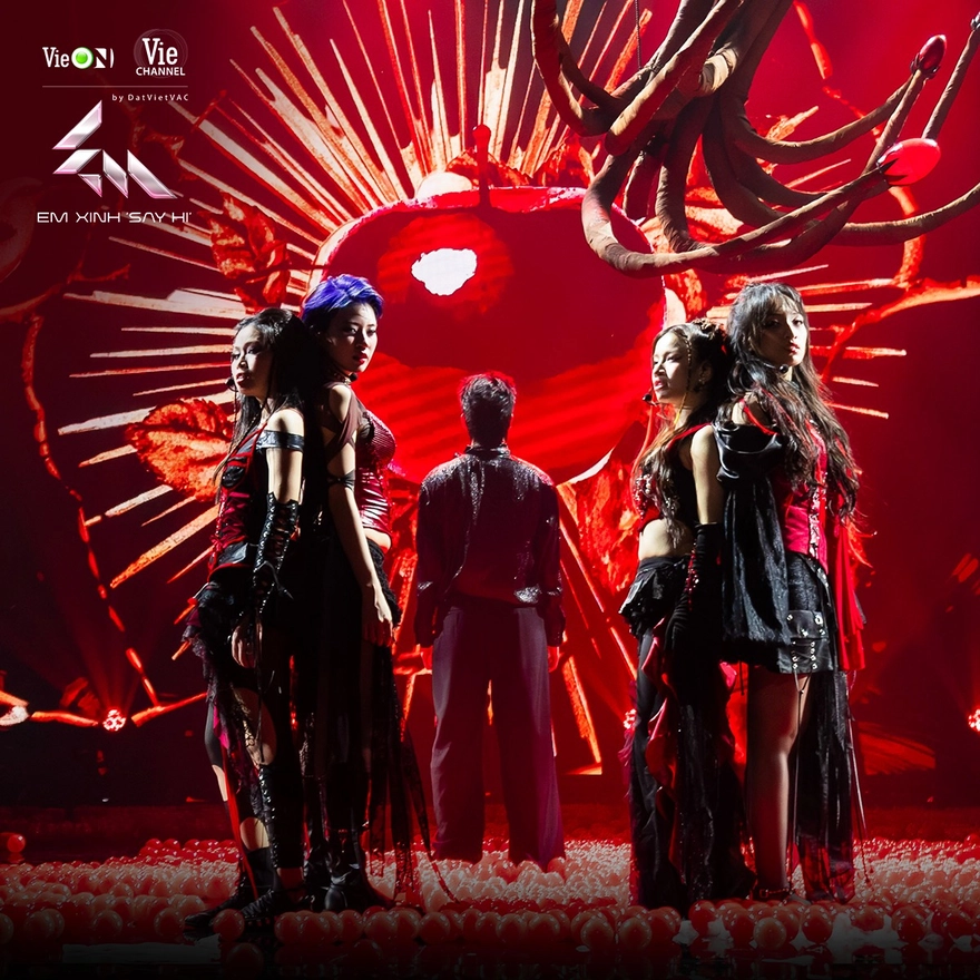 Lời bài hát Quả Chín Quá - Em Xinh Say Hi Live Stage 3