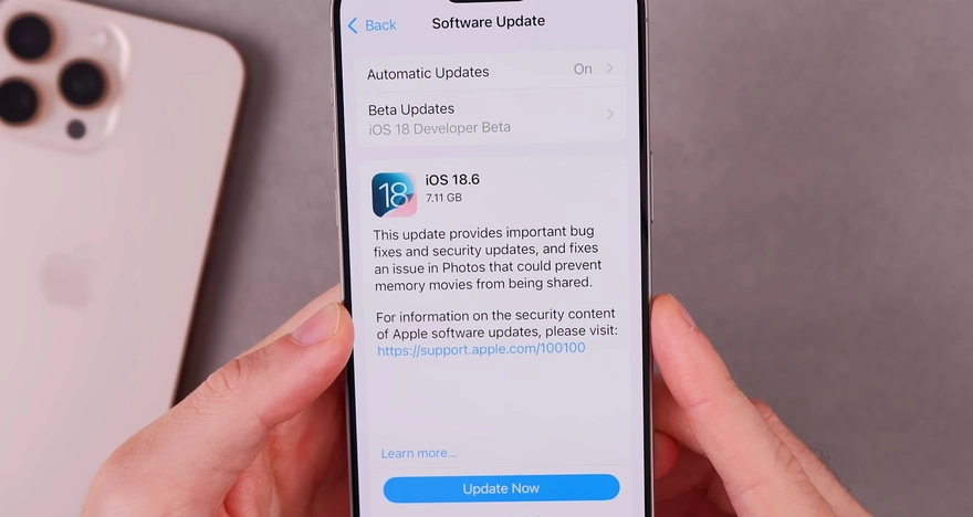 iPhone nào được cập nhật iOS 18.6