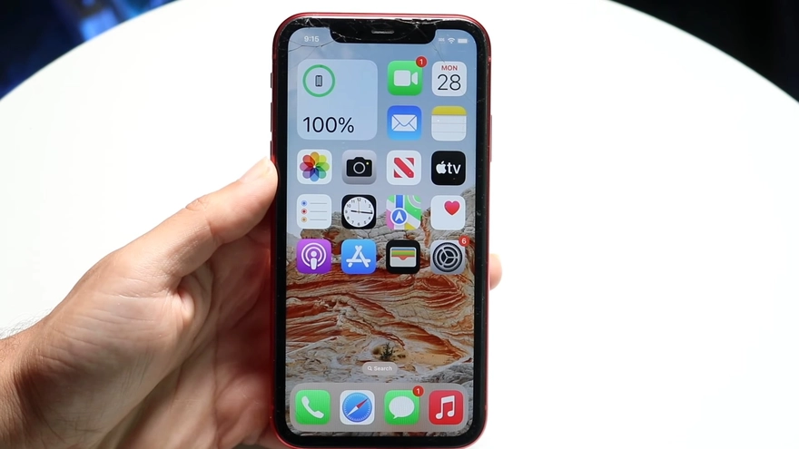 Đánh giá iOS 18.6 trên iPhone 11