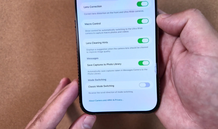 Đánh giá pin và hiệu năng iOS 26 Public Beta 2