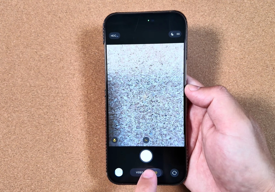 Đánh giá pin và hiệu năng iOS 26 Public Beta 2