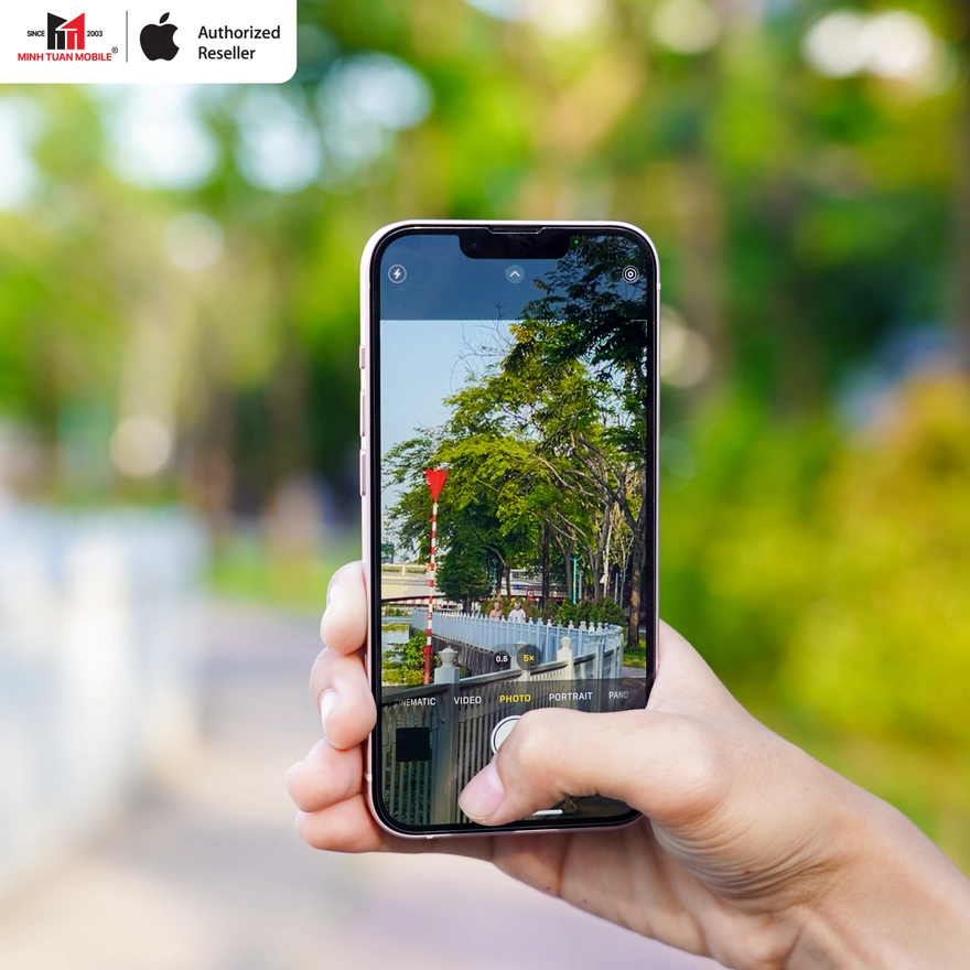 Sinh viên có nên mua iPhone 13 trong năm 2025?