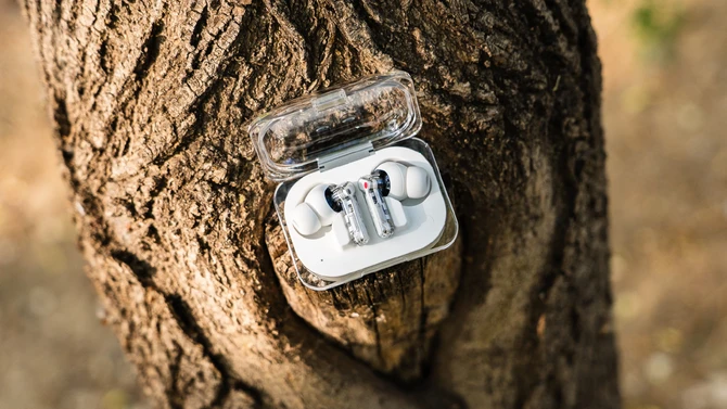 Tai nghe Bluetooth Nothing Ear (a)