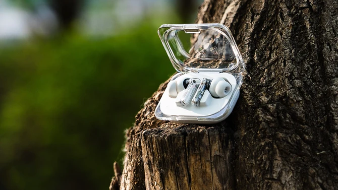 Tai nghe Bluetooth Nothing Ear (a)