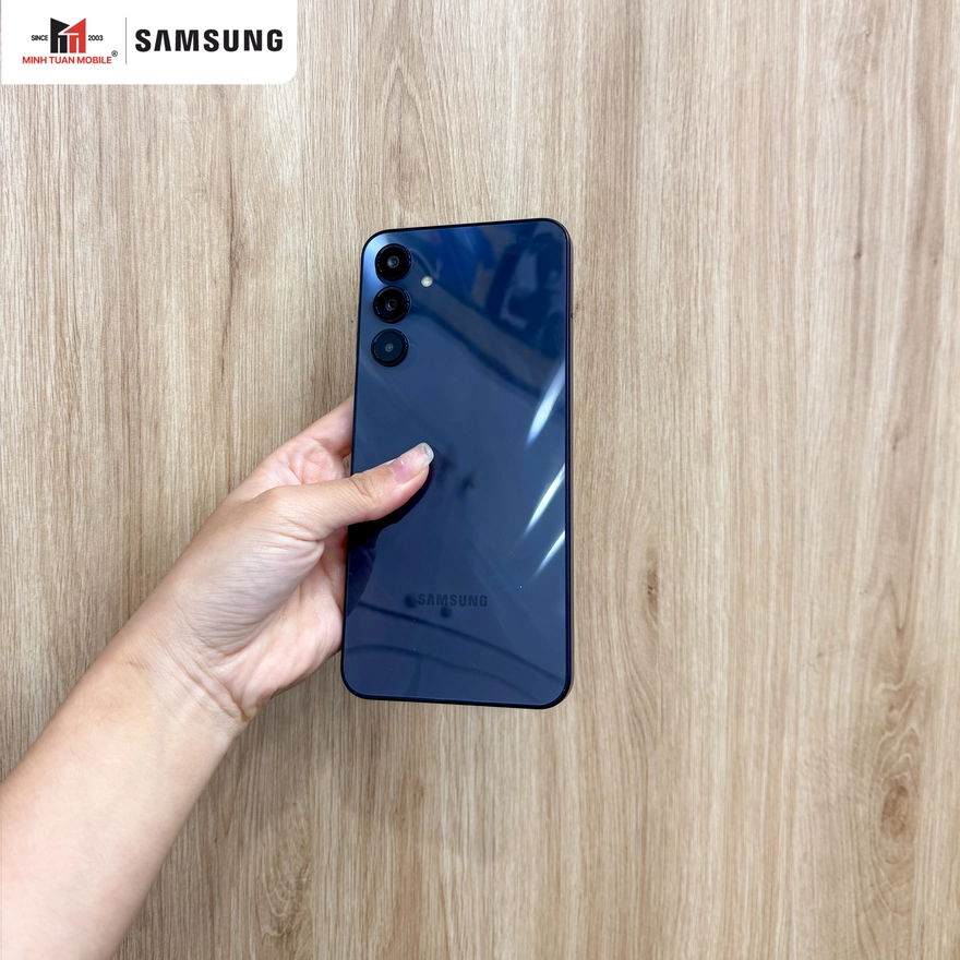 Galaxy A17 và Galaxy A16: Có 6 triệu nên chọn máy nào?