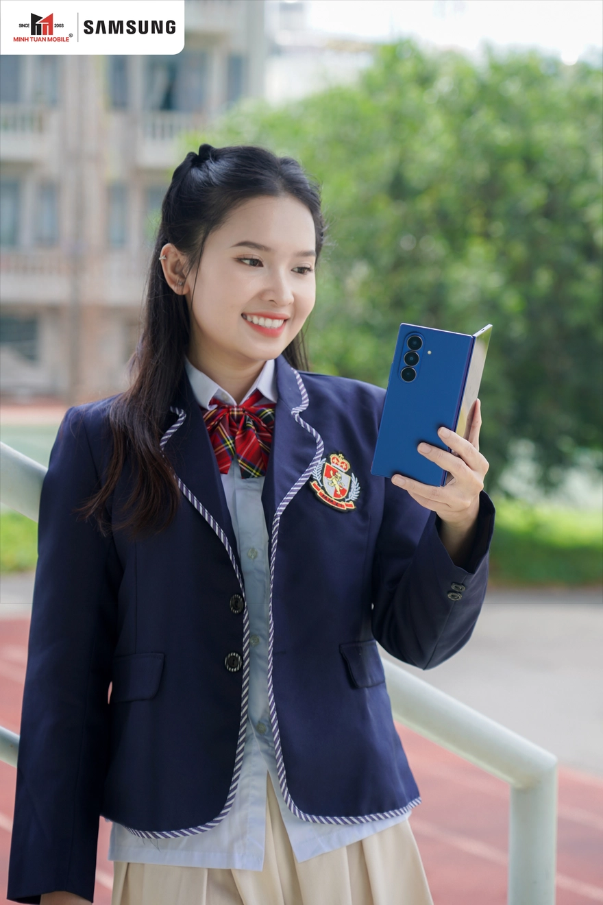 Review Galaxy Z Fold7: Mỏng nhẹ, 