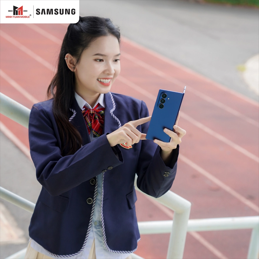 Review Galaxy Z Fold7: Mỏng nhẹ, 