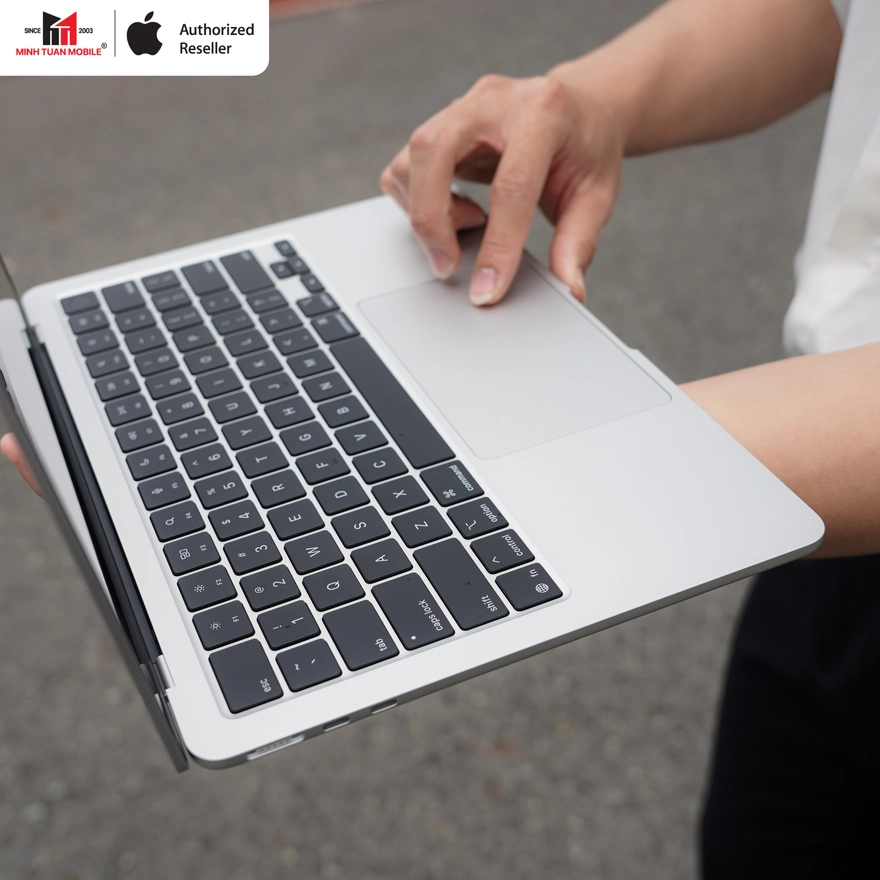 Đang phân vân giữa MacBook Air và Pro? Đây là câu trả lời