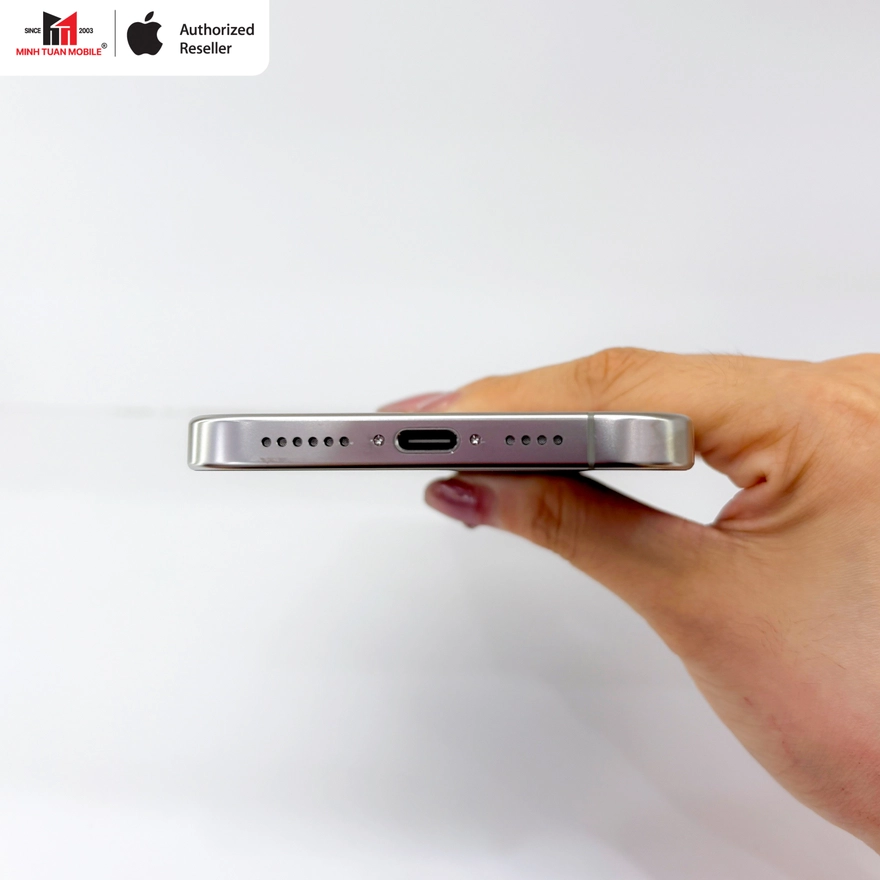 iPhone 16 Pro Max sau 1 năm: Có còn xứng đáng để xuống tiền?