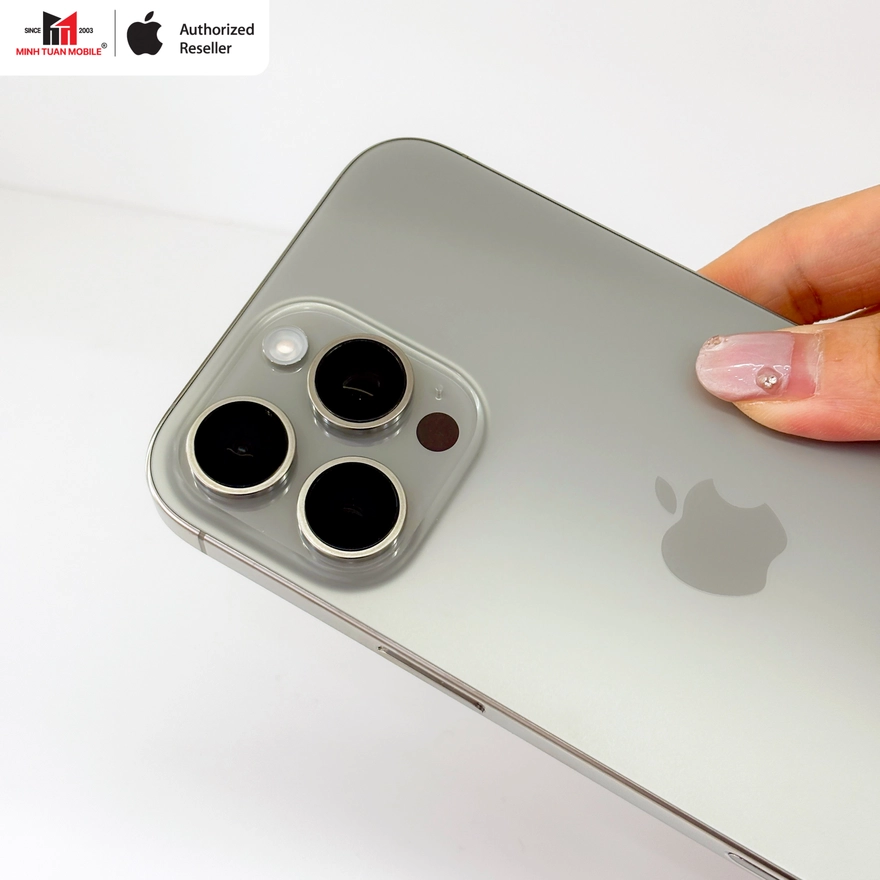 iPhone 16 Pro Max sau 1 năm: Có còn xứng đáng để xuống tiền?