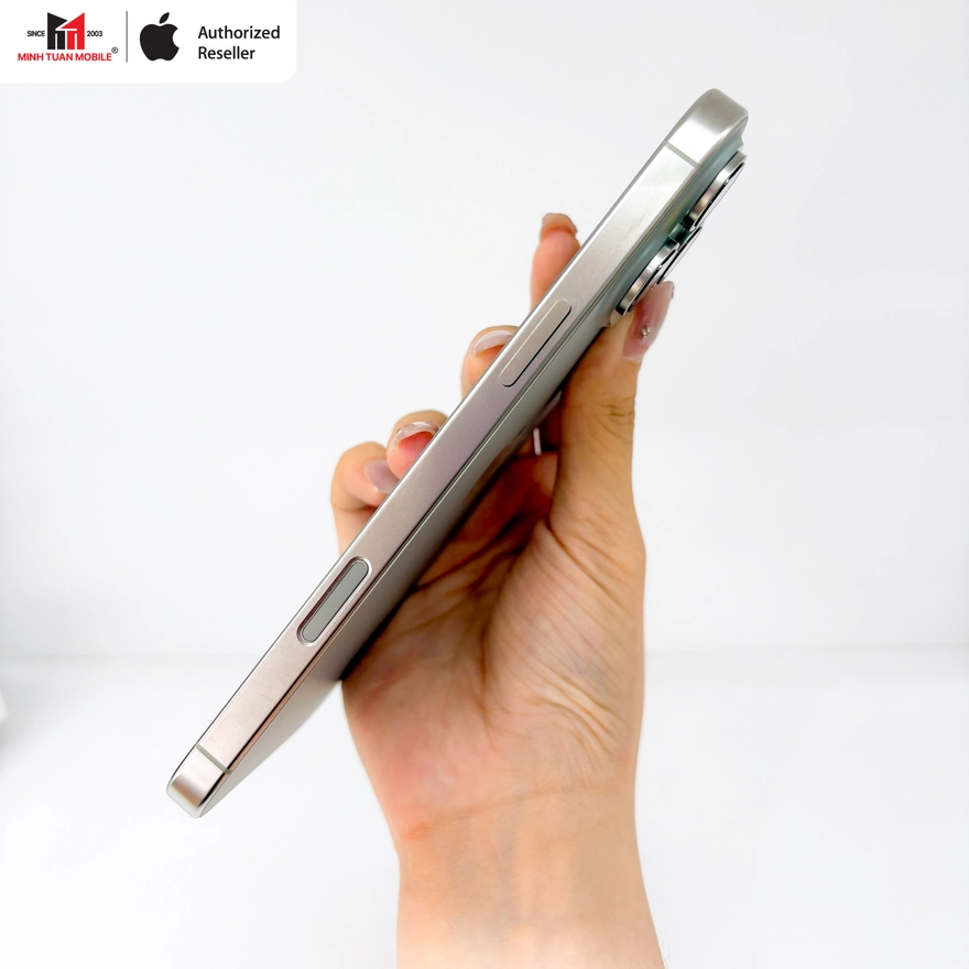 iPhone 16 Pro Max sau 1 năm: Có còn xứng đáng để xuống tiền?