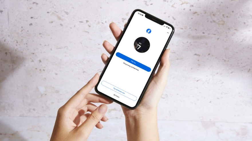 kích hoạt Mã khóa Facebook trên iPhone và Android