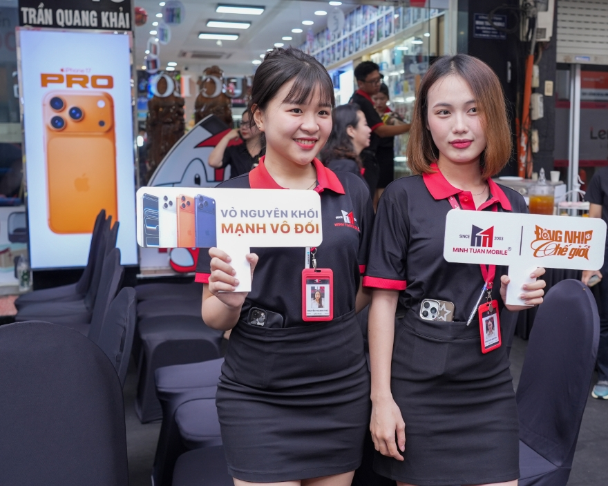 sự kiện mở bán iPhone 17 tại Minh Tuấn Mobile-1