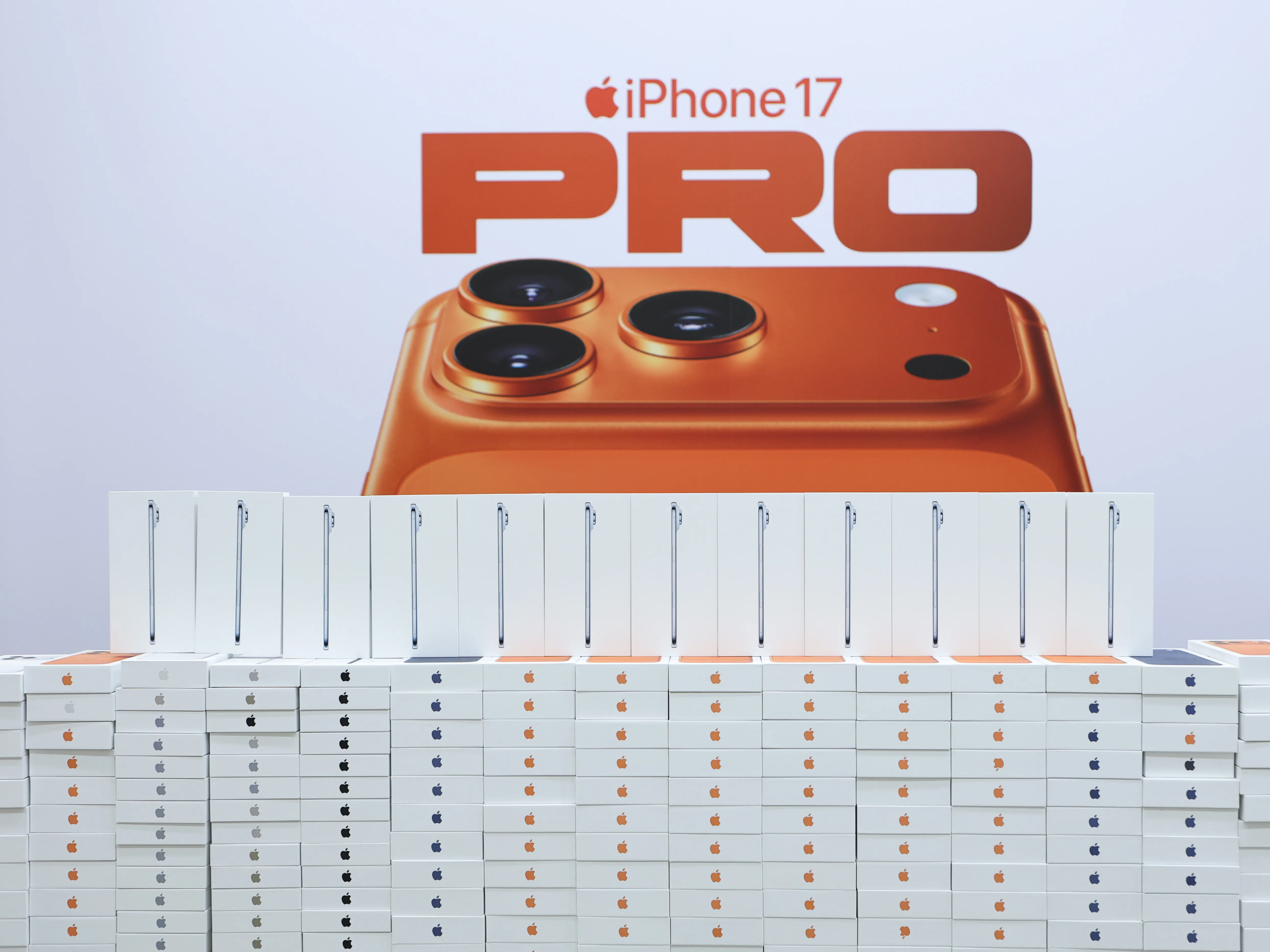 iPhone Air sẵn hàng tại Minh Tuấn Mobile, không cần đặt trước