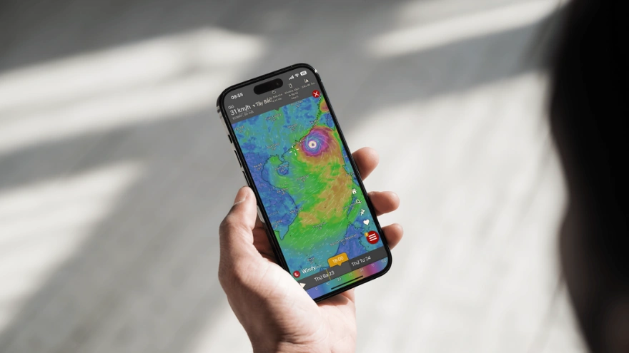 Theo dõi diễn biến của siêu báo Ragaga trên iPhone 