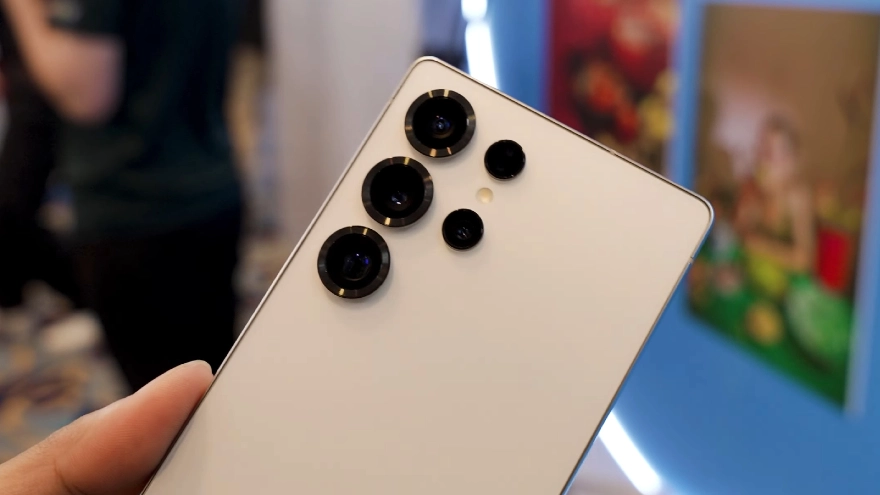 Galaxy S26 Pro có thể dùng camera Sony và ISOCELL