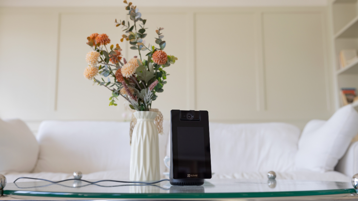Cách thiết lập và sử dụng Camera IP 360 độ 4MP EZVIZ S10 có tích hợp màn hình