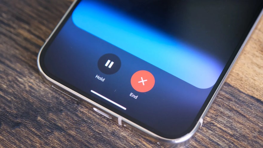 Gemini, Alexa đá bay Siri khỏi iPhone ở Nhật