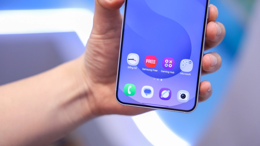 Galaxy S26 sẽ không nâng độ sáng màn hình như mong đợi