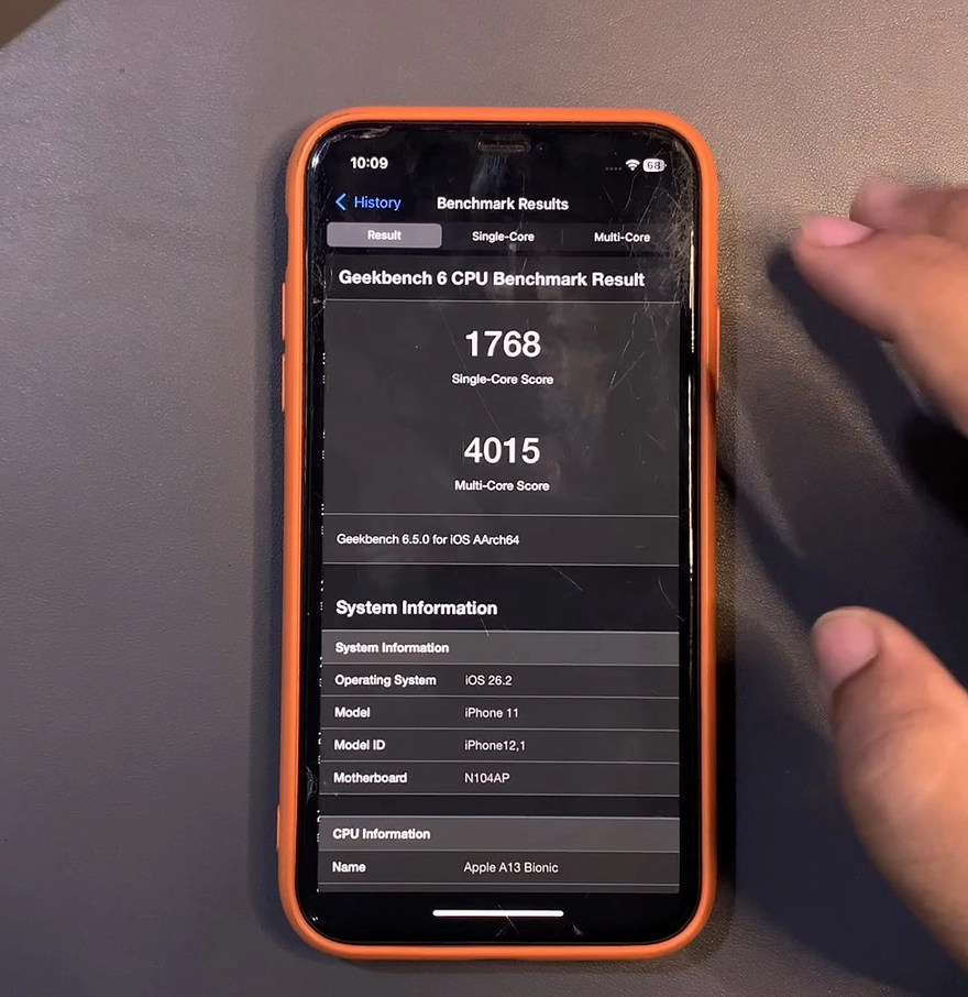 Đánh giá iOS 26.2 Beta trên iPhone 11: Hết lag, siêu mượt