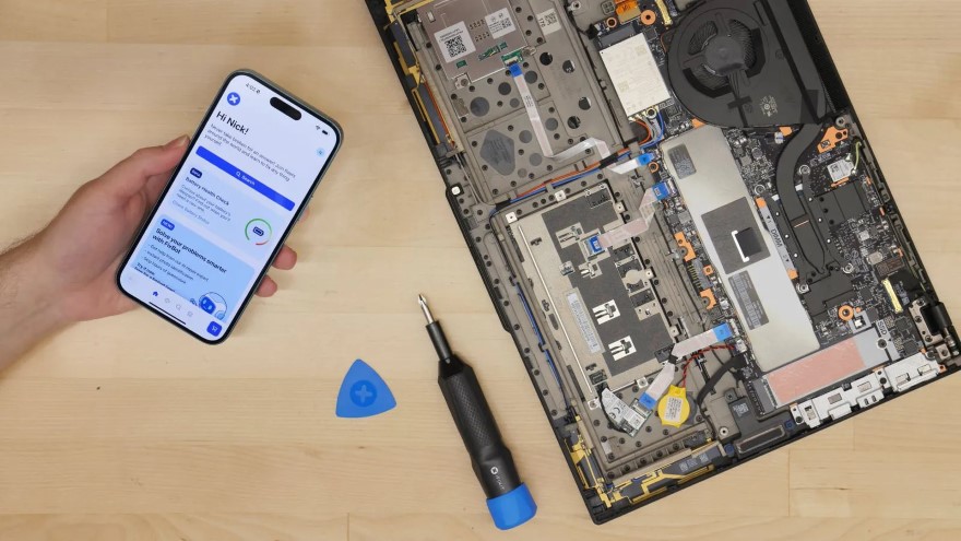 iFixit ra mắt trợ lý AI giúp bạn tự sửa iPhone