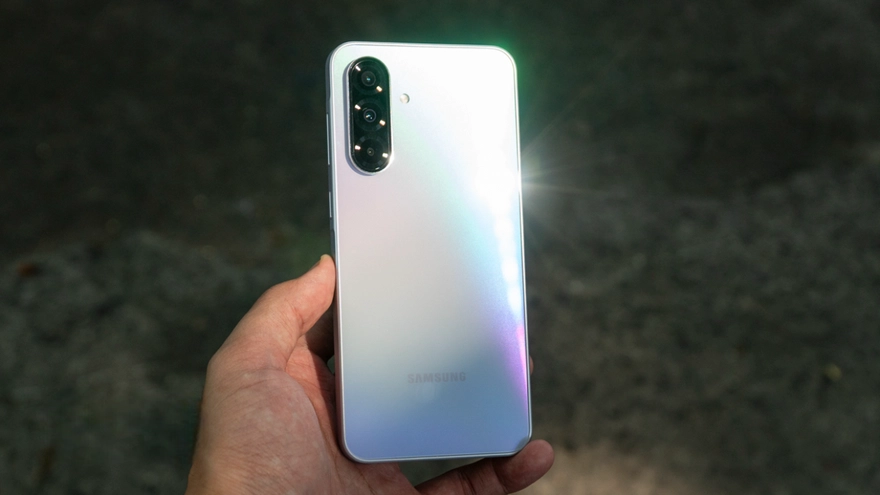 Hai mẫu Galaxy A 