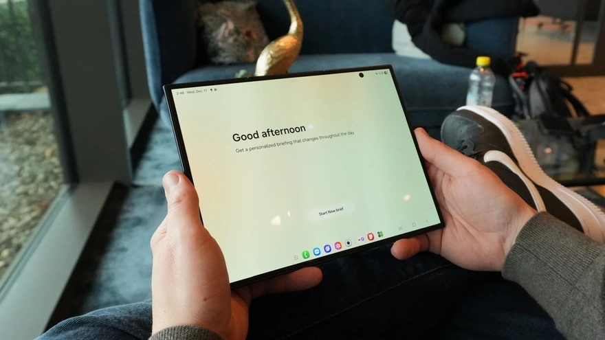 Tất cả những điều bạn cần biết về Galaxy Z TriFold