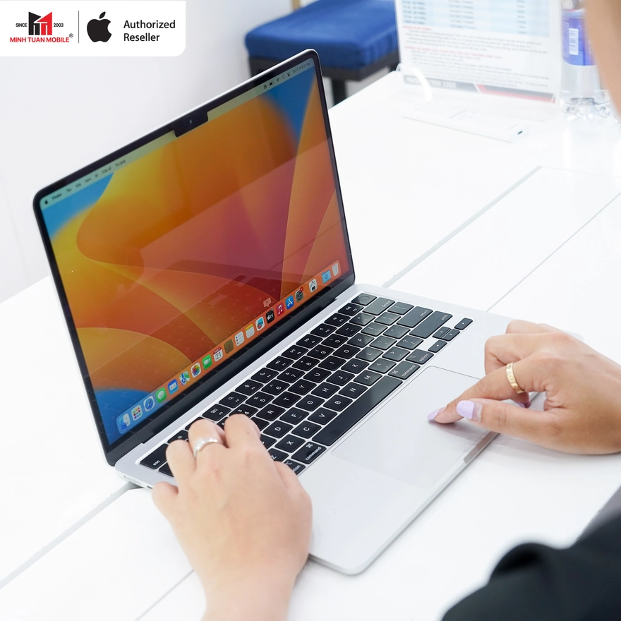 MacBook Air M2: Lựa chọn ngon-bổ-rẻ dịp cuối năm 2025