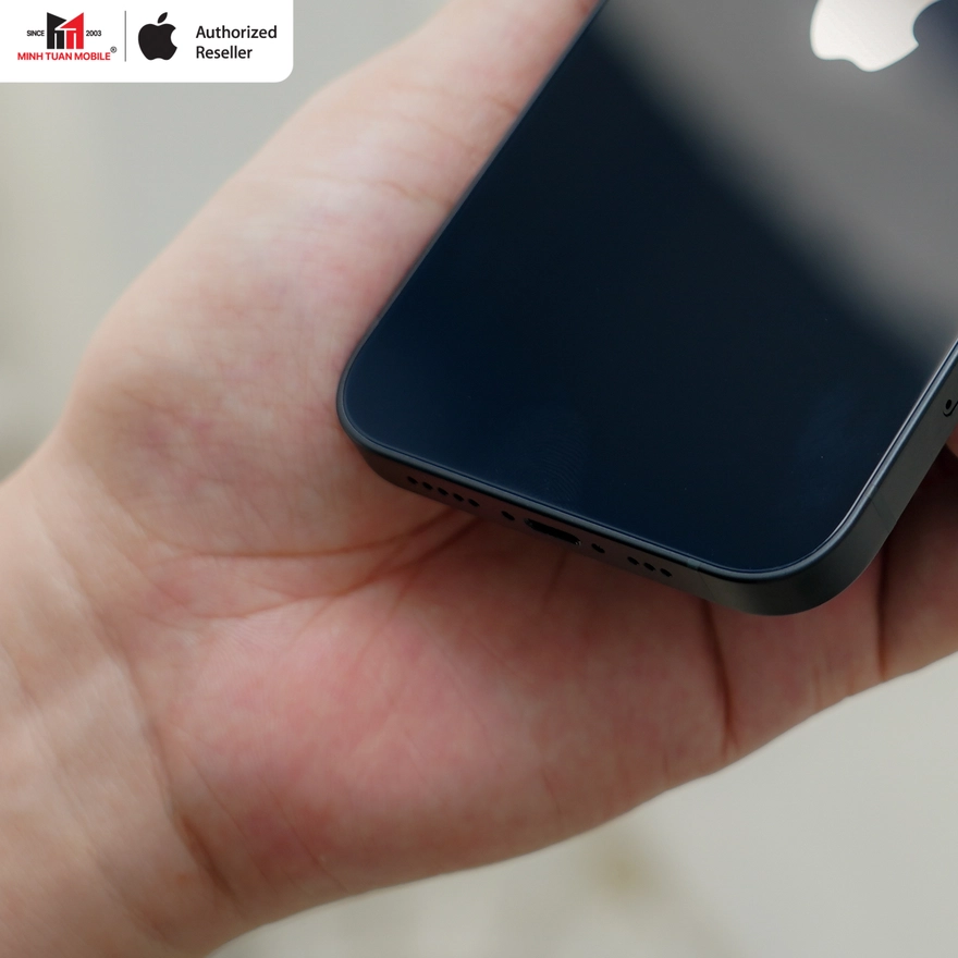 iPhone 13: Màn OLED, camera xịn, chỉ hơn 11 triệu dùng vẫn ngon