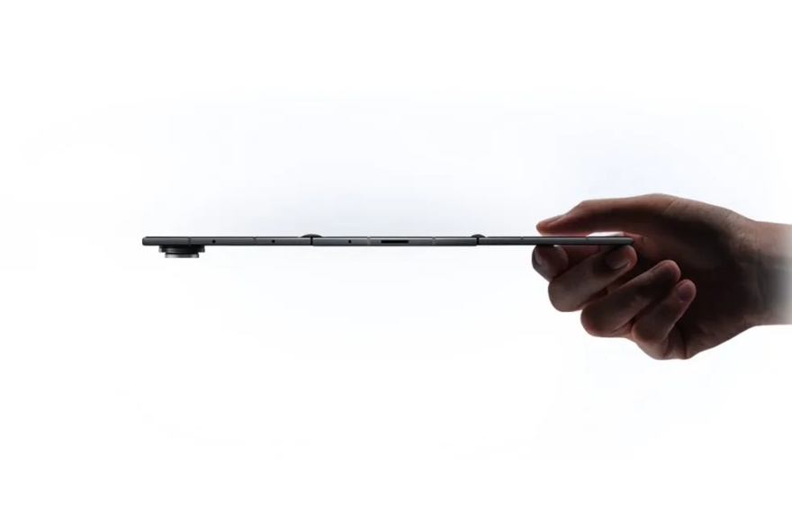 Livestream gập Galaxy Z TriFold suốt 8 ngày và cái kết