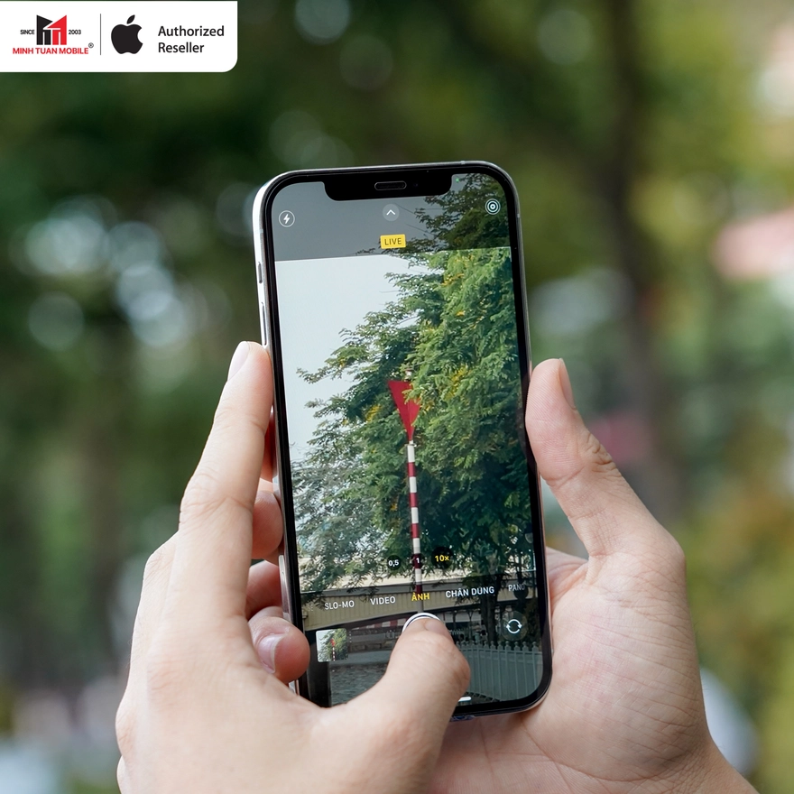 iPhone 12 Pro: Món hời 