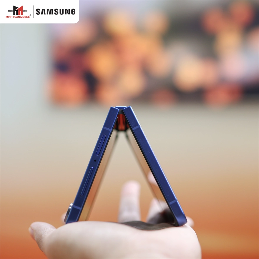 Năm 2026, chọn Galaxy Z Flip 6 hay Galaxy Z Flip7?