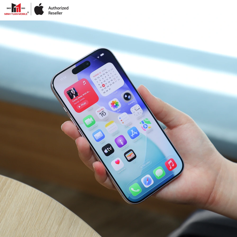 iPhone 17 nhận được cơn mưa lời khen từ người dùng