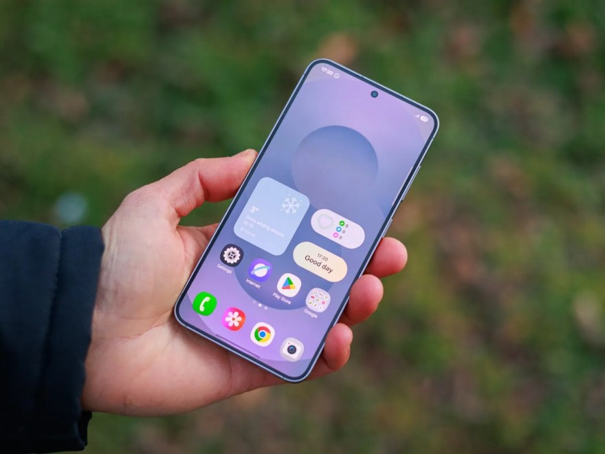 Dòng Galaxy S26 cơ bản cũng được nâng cấp sạc nhanh