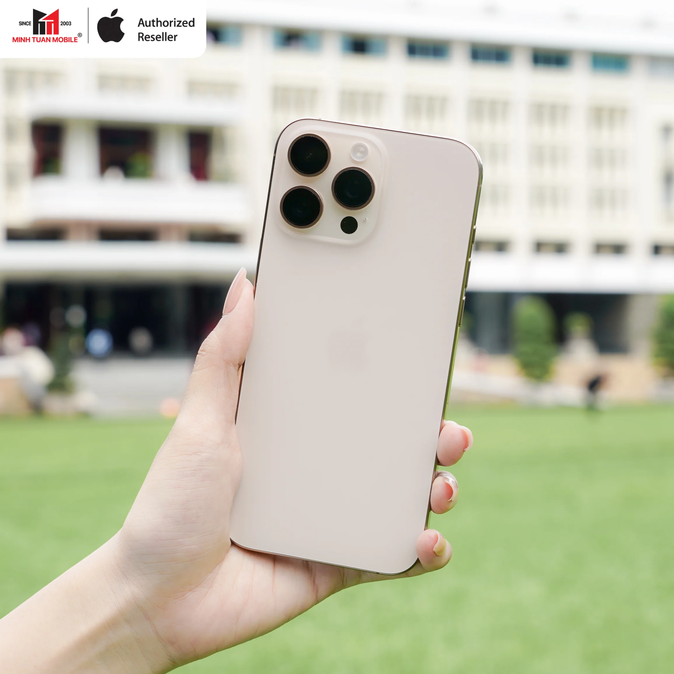 Du xuân nên lựa máy nào pin trâu camera lại đỉnh