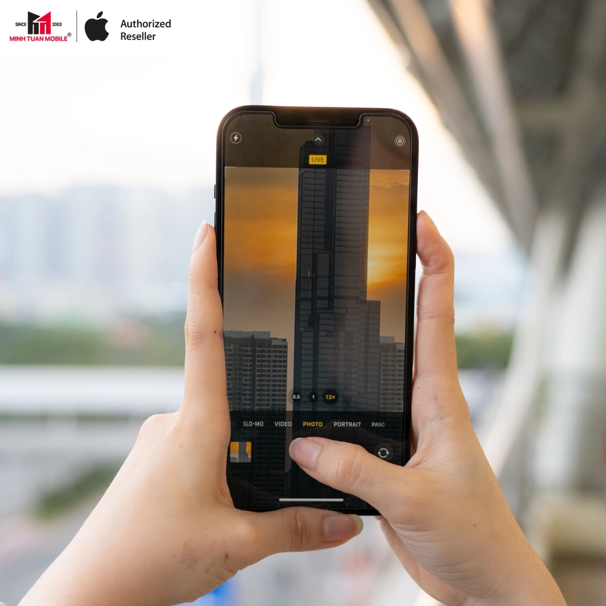 iPhone 12 Pro Max bất ngờ hot trở lại: Giá rẻ, dùng vẫn ngon