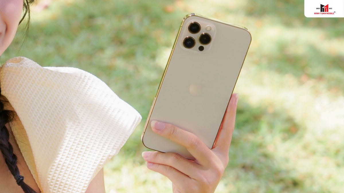 Nên lưu ý gì khi mua điện thoại iPhone 12 series cũ