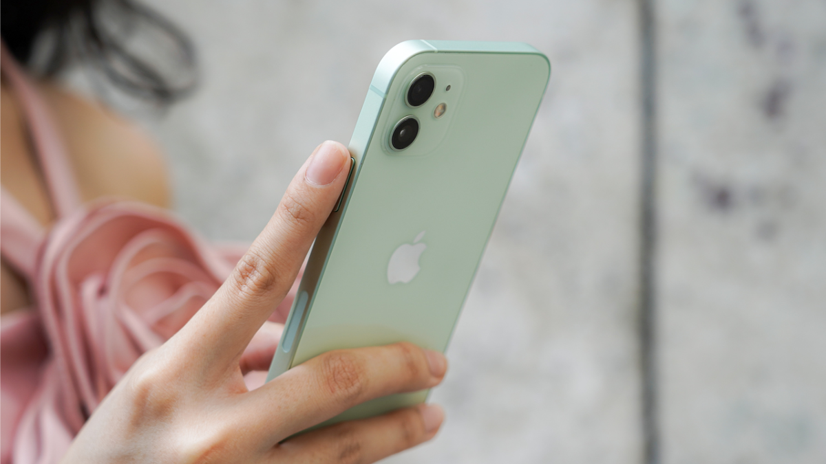 Mua điện thoại iPhone 12 series cũ giá tốt tại Minh Tuấn Mobile?