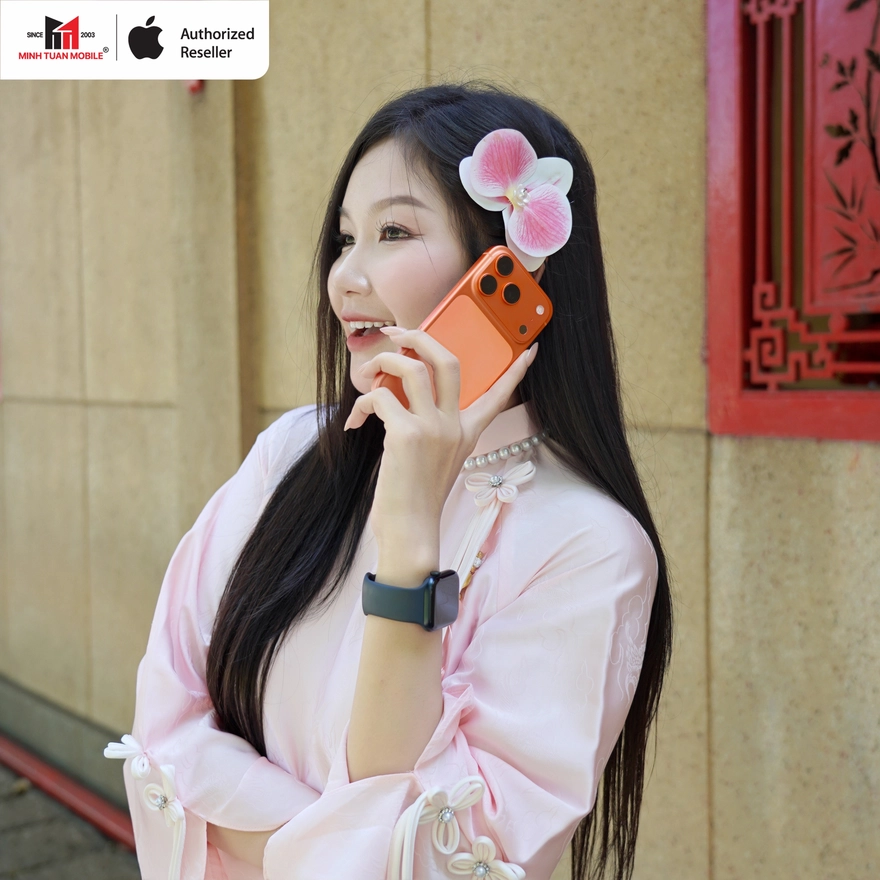 Xông đất 2026, chọn iPhone 17 Pro màu cam may mắn cả năm