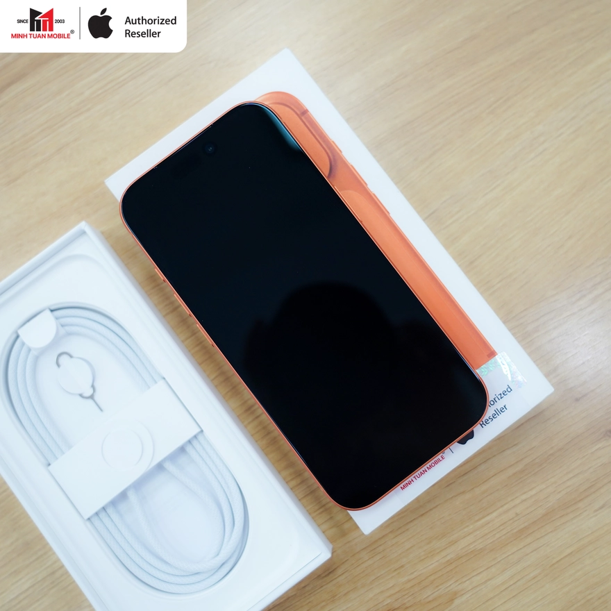 Xông đất 2026, chọn iPhone 17 Pro màu cam may mắn cả năm