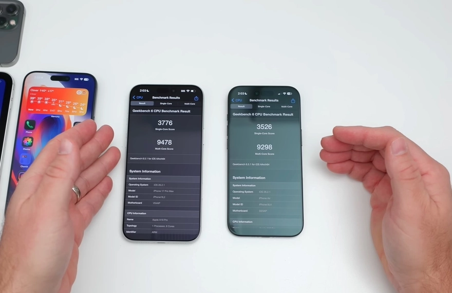 So sánh iOS 26.2.1 và 26.3 Beta 3: Chọn an toàn hay pin trâu?