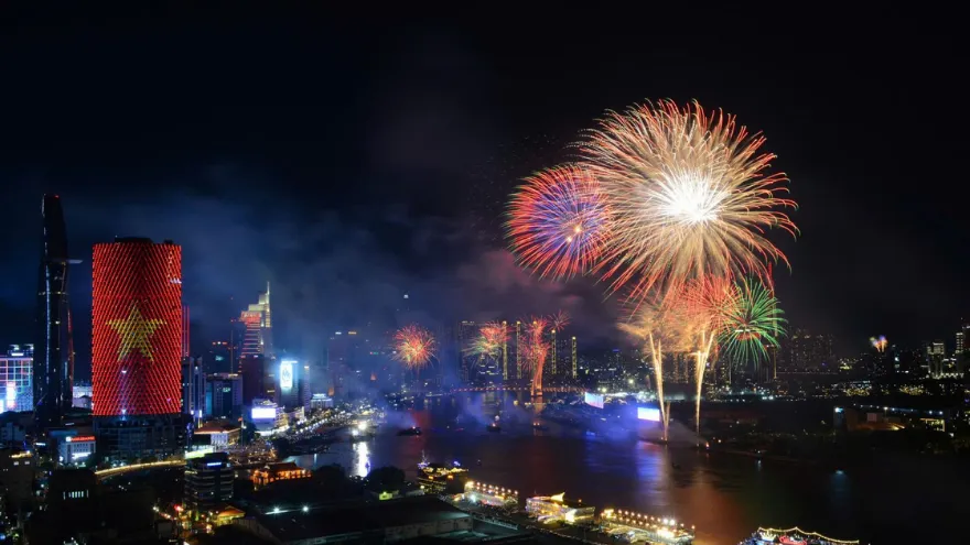  Tổng hợp địa điểm bắn pháo hoa dịp Tết Bính Ngọ tại Hồ Chí Minh