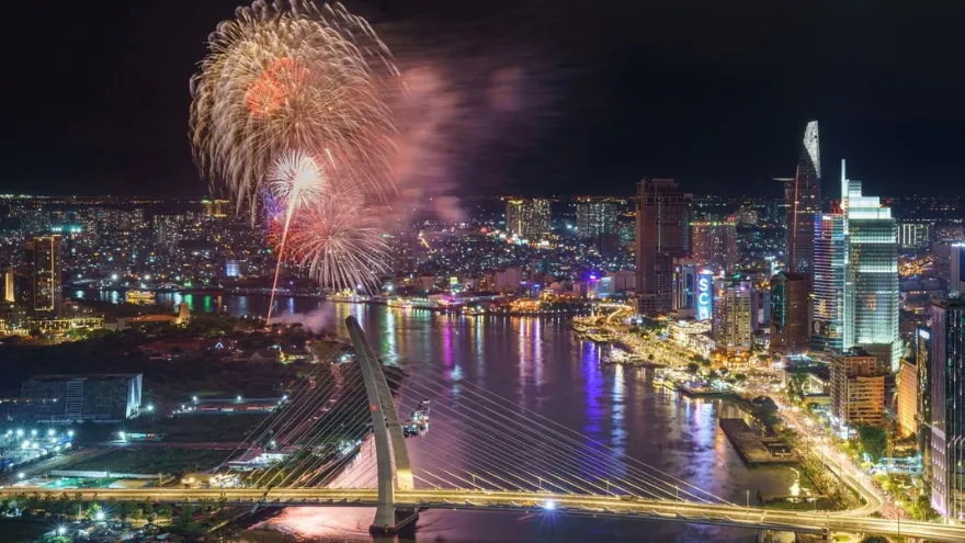  Tổng hợp địa điểm bắn pháo hoa dịp Tết Bính Ngọ tại Hồ Chí Minh