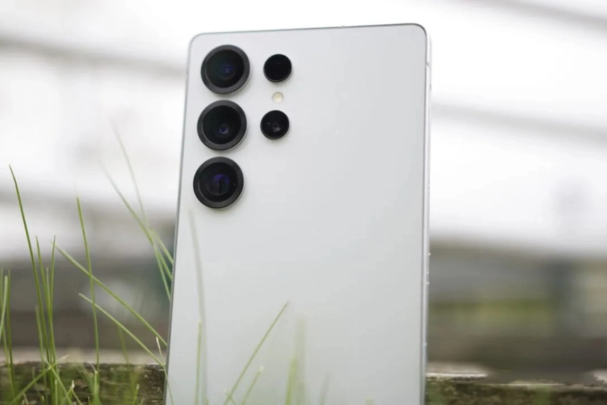 Samsung đang cạn kiệt các phương án để giữ giá Galaxy S26