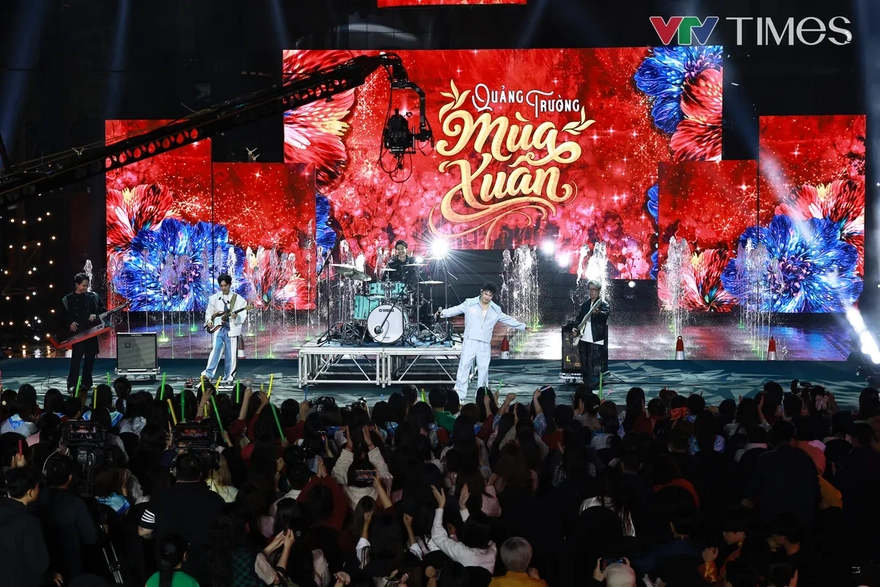 tet-binh-ngo-2026-tao-quan-bi-cat-song-giao-thua-xem-gi