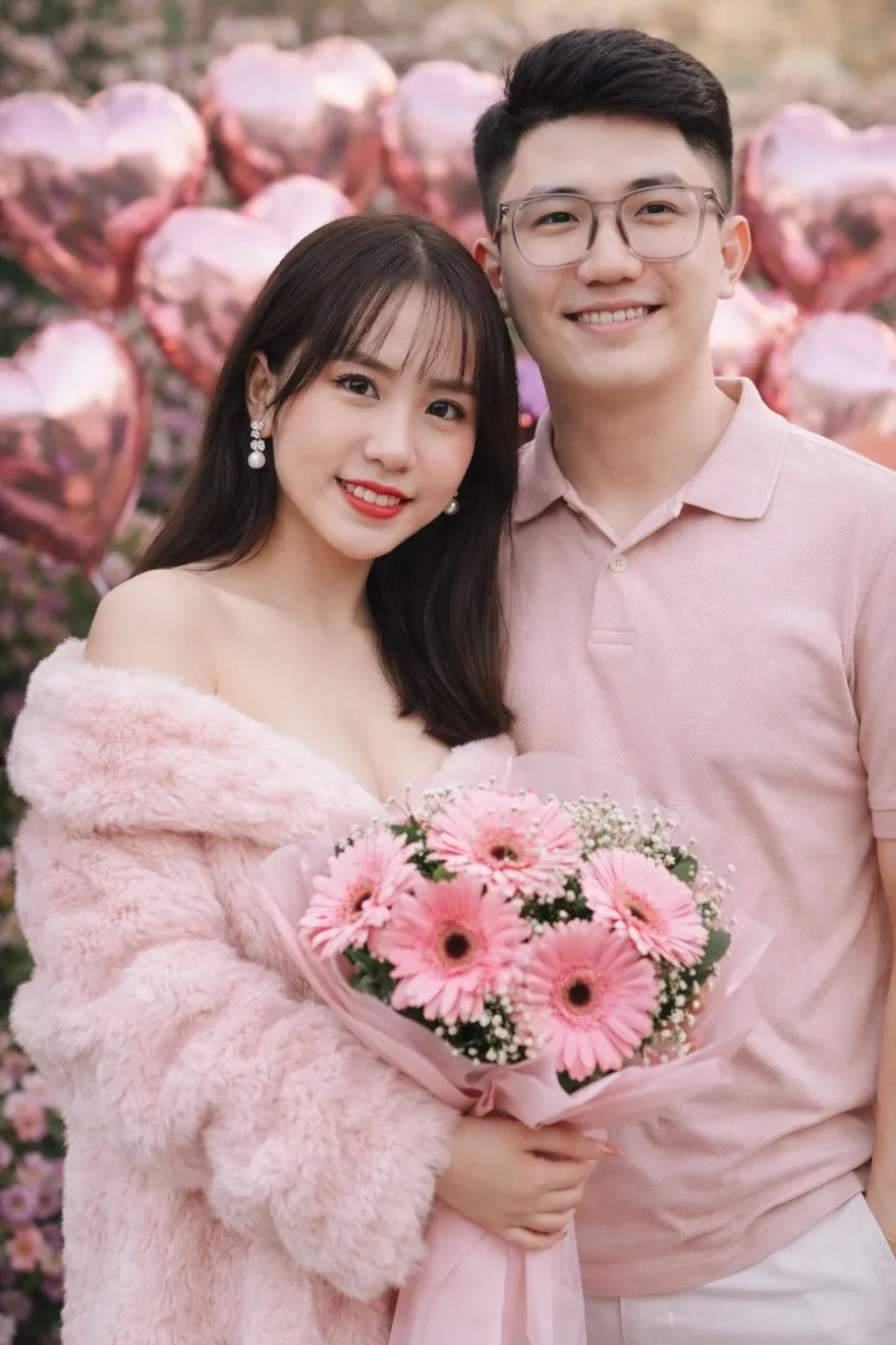 Tạo bộ ảnh Valentine cho couple chỉ với một câu lệnh Gemini